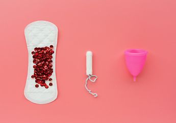 Pembalut VS Menstrual Cup, Mana yang Lebih Efektif Digunakan saat Menstruasi?