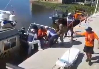 Berkat Sebuah Kulkas, Dua Nelayan Ini Selamat dari Kecelakaan Tenggelamnya Kapal yang Mereka Tumpangi