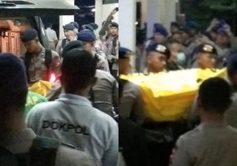 8 Anggota Brimob Tersambar Petir Saat Lakukan kegiatan di Gunung Ringgit Pasuruan, 3 di Antaranya Tewas di Lokasi