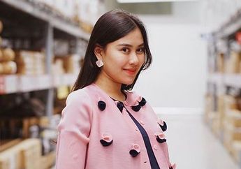 Usai Bayi Kembarnya Lebih Nyaman dengan 'Pengasuh', Terungkap Sosok Suster Syahnaz Sadiqah yang Buat Suami Nisya Ahmad Nyaris Tergoda: "Aku Pengen Nyusu Juga Dong"