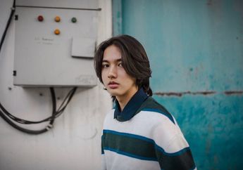 5 Seleb Muda Cowok yang Makin Berkharisma dan Memikat dengan Rambut Gondrong. Bikin Kesemsem!