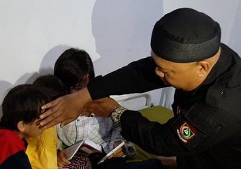 Seolah Tak Puas Usai Cabuli 3 Anak Kandungnya, Pejabat Bejat ini Malah Ajak serta Dua Temannya Gilir Buah Hatinya Demi Puaskan Nafsunya