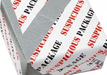 Terima Paket, Pria Ini Menemukan Benda Terkutuk Bernuansa Klenik Yang Membahayakan Hidupnya Sekeluarga, Seperti Apa?