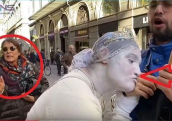 Nyaris jadi Korban Pencopetan Saat Asyik Jalan-jalan ke Italia, Nagita Slavina dan Raffi Ahmad Langsung Dipepet Badut Jalanan yang Mencurigakan: Kamera Kita Udah Mau Diambil!