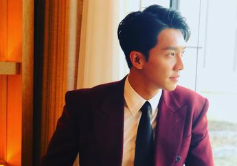 Sudah Dandan Ganteng Bak Putra Mahkota, Lee Seung Gi Malah Pamer Pose Bangau Terbang di Red Carpet SBS Entertainment Awards 2019