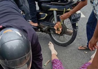 Lagi-lagi Terjadi, Seorang Perempuan Alami Kecelakaan Usai Rok Panjang yang Dipakainya Tersangkut Gir Motor, Akhirnya Meninggal Meski Sempat Dibawa ke Rumah Sakit