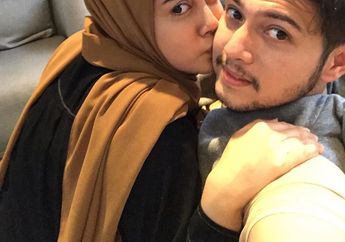 Sebelum Proses Persalinan, Istri Rifky Balweel Sempat Terhambat Banjir