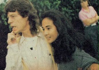 Semasa Muda Sudah Dikenal Sebagai Artis Berbakat, Siapa Sangka Ria Irawan Pernah Kesulitan Lakukan Hal Ini Sewaktu Temani Mick Jagger Keliling Kehidupan Malam Jakarta