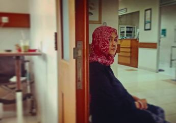 Jadi Pejuang Kanker, Ria Irawan Tak Bisa Tinggalkan Kebiasaan Merokok Hingga Penyakitnya Kambuh dan Merenggut Nyawanya