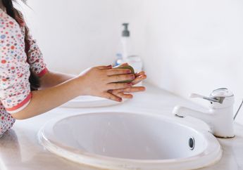  Mulai Hindari Cuci Tangan dengan Air Kobokan, Hal Berikut Ini akan Buat Kamu Sadar, Penasaran?