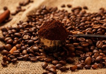 Jangan Dibuang, Simak 5 Cara Memanfaatkan Ampas Kopi untuk Membersihkan Rumah