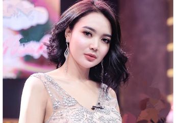 Foto Seksinya Terpampang di Belakang Truk Pengangkut Ayam, Wika Salim Justru Teriak-teriak Kegirangan dari Dalam Mobil: Itu Muka Saya Truk-nya