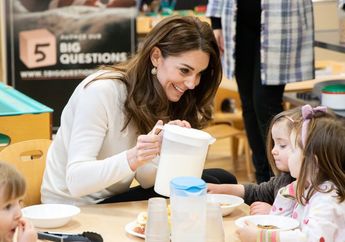 Kate Middleton Kepergok Sengaja Lepas Cincin Tunangan Warisan Putri Diana, Kenapa?