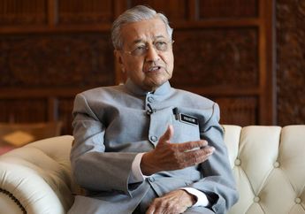 Mahathir Sebutkan Tak Perlu Risaukan Muhyiddin, 'Dia Hanyalah Bidak Catur yang Digerakkan Najib Razak', Najib-lah Masalah Utamanya