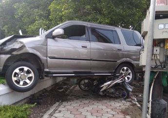 Tabrak Satu Anggota Polisi dan Dua Pengendara Sepeda Motor, Pengemudi Mobil di Sragen Tak Ditahan, Polisi: Human Error, Pengemudi Masih Latihan
