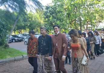 Iphone 11 Pro hingga Sepatu Gucci Jadi Seserahan yang Diberikan Caesar Hito kepada Felicya Angelista