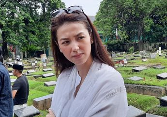 Velove Vexia Bantah Damayanti Noor Meninggal Lantaran Penyakit Stroke, sang Putra Beri Penjelasan