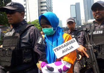 Jadi Dalang Pembunuhan Keji Suami dan Anak Tiri, Aulia Kesuma Kini Hadapi Sidang Lanjutan, Sang Eksekutor yang Dijanjikan Kerja di Gudang Justru Terancam Hukuman Mati!