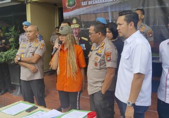 Bosan Diperolok,&nbsp;Lucinta Luna Tak Kuat Hingga Nekat Coba Bunuh Diri Berkali-kali Tapi Gagal, Padahal Identitasnya Sudah Sah Sebagai Wanita..