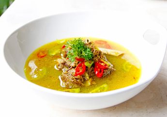 Gurihnya Asem Iga Ruang Tengah Cafe Bikin Weekendmu Jadi Lengkap!