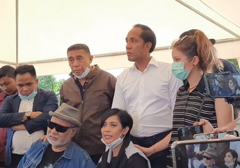 Ungkap Hal yang Menguatkannya Kehilangan Anak, Karen Pooroe: Tunggu Mami Bentar Lagi, Zefi Jemput Mami Saat Mami Dipanggil Tuhan