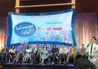 Ari Lasso Pimpin Doa Hingga Hadirin Pasang Pita Hitam atas Kepergian Ashraf Sinclair pada Konferensi Pers Grand Final Indonesian Idol