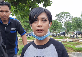 Selain Cemilan Favorit Sang Anak, Karen Pooroe Bawakan Baju Baru untuk Sang Anak saat Proses Autopsi