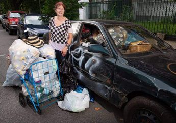 Lucuti Semua Kekayaannya Senilai Rp 110 Miliar, Wanita Ini Justru Pilih Hidup Sederhana hingga Kerja Jadi Pemulung, Begini Kisahnya!