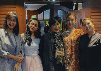 Satu Bulan Lagi Lepas Status Janda, Jedar Pamerkan Kebaya Mewah Anne Avantie yang Akan Dipakai Para Pagar Ayu Pemeriah Pestanya