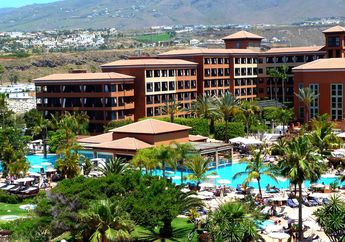 Satu Pengunjung Terinfeksi Virus Corona, 1000 Tamu Hotel di Pulau Tenerife Spanyol Dikarantina: Liburan Seperti di Neraka