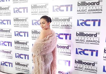 Tampil Memukau dengan Gaun yang Elegan, Intip Gaya Ariel Tatum di Ajang Billboard Indonesia Music Awards 2020