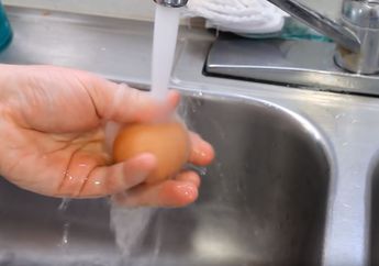 Jangan Mencuci Telur Sebelum Dimasak Jika Tak Mau Kena Bahaya Pada Tubuh Seperti Ini