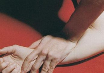 Hasrat sudah tak Terbendung saat Melihat Kemolekan Tubuh seorang Gadis SMA, Oknum Guru di Padang Ini Tega Berbuat Mesum kepada Anak Didiknya, Ternyata Ini Iming-imingnya Sungguh Menggiurkan!