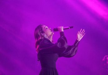 BCL Kini Jadi Janda dan Harus Besarkan Anak Semata Wayangnya Usai Ashraf Sinclair Meninggal, Seorang Ahli Tarot Sampai Dibikin Syok Saat Meramal Keuangan Sang Penyanyi