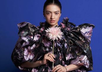 Dua Hari Lagi Genap Berusia 35 Tahun, Intip Cantiknya Raline Shah Lakukan Pendakian di Salah Satu Gunung Tertinggi di Dunia!