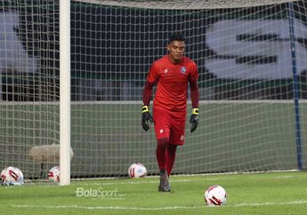 Was-Was Kiper Arema Tunggu Kelahiran Putri kala Tetangga Positif Corona