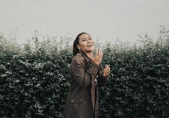 Sakit Kepala Evi Masamba Kumat Tiap Malam Jumat, Ustaz Dhanu Kulik Masa Lalu sang Artis hingga Sebut Ada Anak Buah Dajjal dalam Tubuhnya!