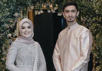 Kumpulan Foto Momen Sakral Lamaran Vebby Palwinta dan Razi Bawazier, Ada Curhatan dari Sang Mak Comblang