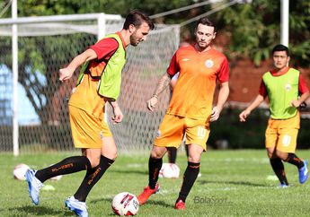 Sergio Farias Tak Bisa Pastikan Marco Motta dan Osvaldo Haay Lanjut di Persija