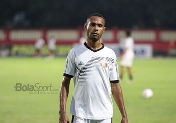 Kesibukan Ruben Sanadi, Mulai dari Bantu Istri Hingga Menjadi Guru