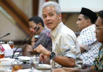 Hatinya Tersayat Saat Dapat Laporan Ada Jenazah Perawat yang Ditolak Warga di Ungaran, Ganjar Pranowo Minta Maaf dengan Mata Berkaca-kaca: Peristiwa yang Membuat Tatu Ati