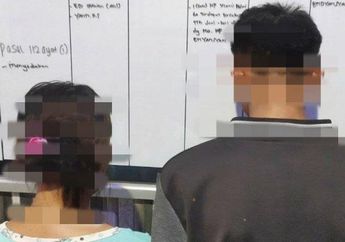 Digerebek Polisi di Rumahnya, Ibu dan Anak Pengedar Narkoba Ini Ternyata Sedang Berhubungan Badan, Sempat Buat Petugas Kaget