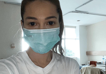 Andrea Dian Tersenyum Semringah dan Tulis Doa di Ruang Isolasi Rumah Sakit