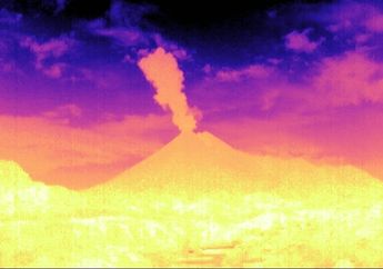 Gunung Merapi Erupsi Selama 3 Hari Berturut-turut, BPPTKG Ingatkan Masyarakat untuk Waspada Namun Tidak Panik