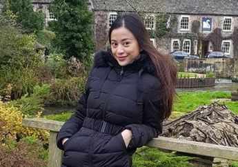 Jadi Perantau di London, Angie Virgin Sayangkan Tak Bisa Ikut Pilkada di Kampungnya
