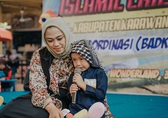 2 Tahun Lalu Ditelantarkan di Bawah Jembatan Tanpa Sehelai Benang pun, Bayi dalam Kardus Ini Sekarang Jadi Anak Angkat Orang Nomor Satu di Karawang