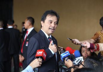 Miliki Belasan Parabola di Atap Rumah, Hunian Milik Mantan Menpora Sempat Viral di Sosial Media, Ada 50 Mobil Mewah di Dalam Garasinya!