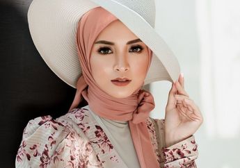 Blak-blakan Akui Belum Mandi, Donita Pamer Foto Jadulnya 16 Tahun yang Lalu, Netizen sampai Heran Melihat Kecantikan Alami Istri Adi Nugroho: Pasti Jadi Primadona di Sekolah ya?