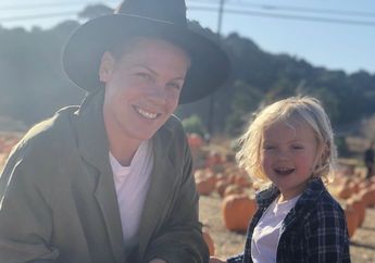 Putranya yang Masih Berusia 3 Tahun Muntah hingga Demam 39 Derajat Celcius karena Terinfeksi Virus Corona, Pink Hanya Bisa Menangis: Mengerikan!