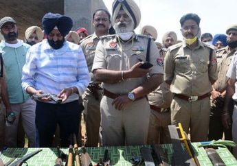 India Masih Lockdown, Ibu yang Kebingungan Karena Kelaparan ini Malah Tega Lemparkan 5 Anaknya Ke Sungai Gangga!